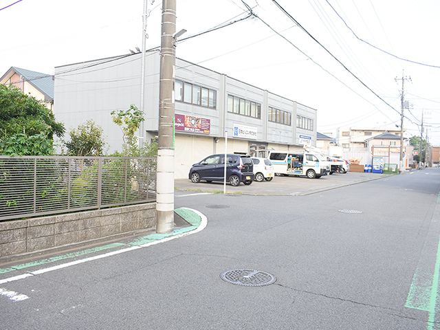 野口食品の手前の道